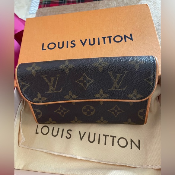 EUC Vintage Louis Vuitton FLORENTINE Belt Bag FULL INCLUSION - Picture 3 of 11